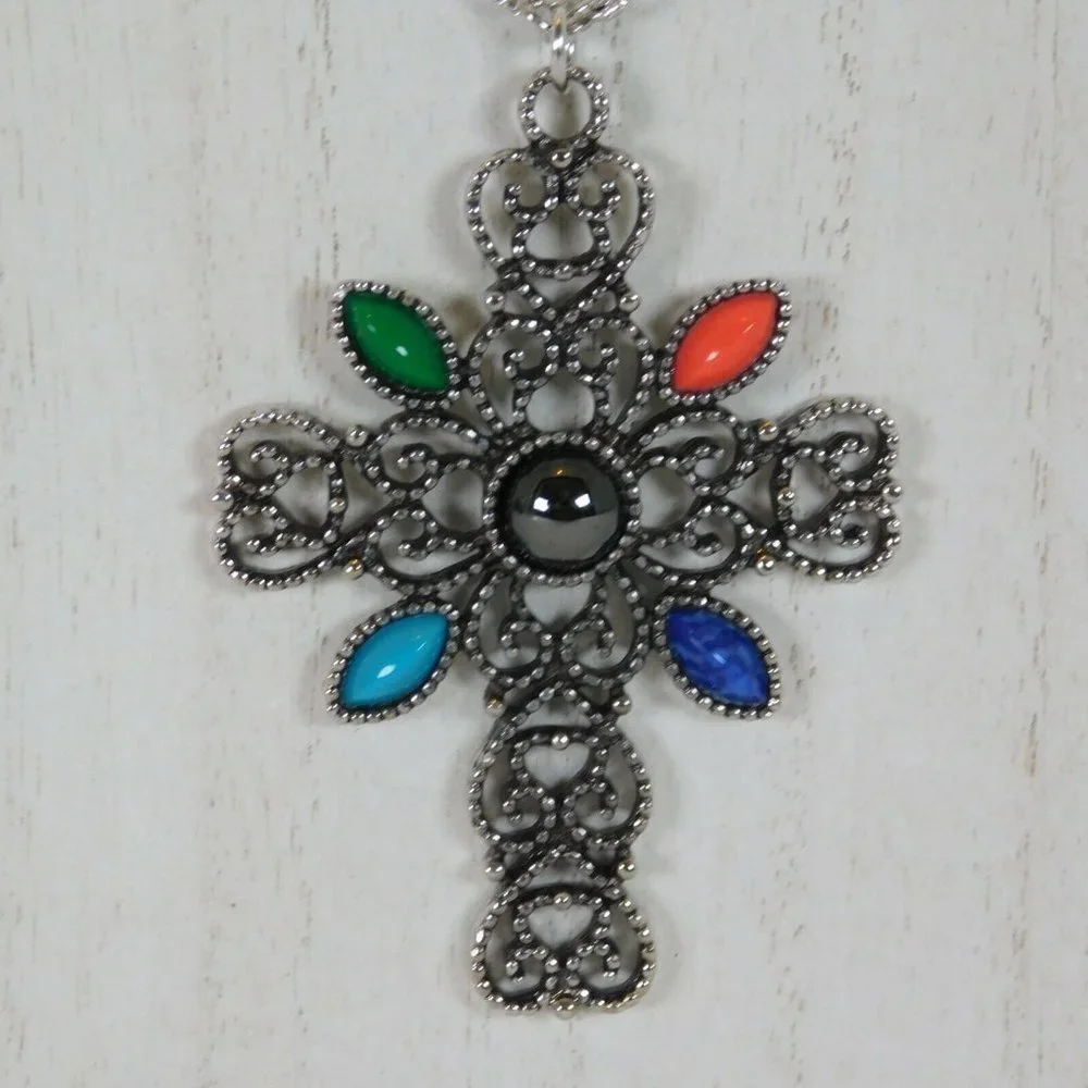 Avon 1972 Romanesque Silver Tone Faux Stone Cross Pendant Necklace Jewelry Vtg